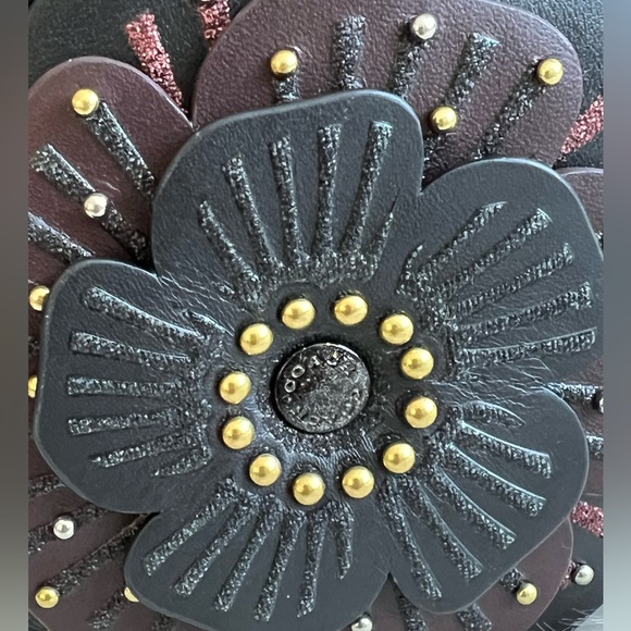 💰SOLD - CE782 - Coach Tea Rose Crossbody - Picture 10 of 12